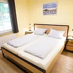 Ferienhausanlage * Flessenow